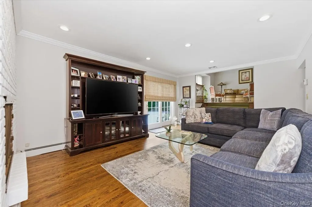 974 Mildred Drive Baldwin NY 11510