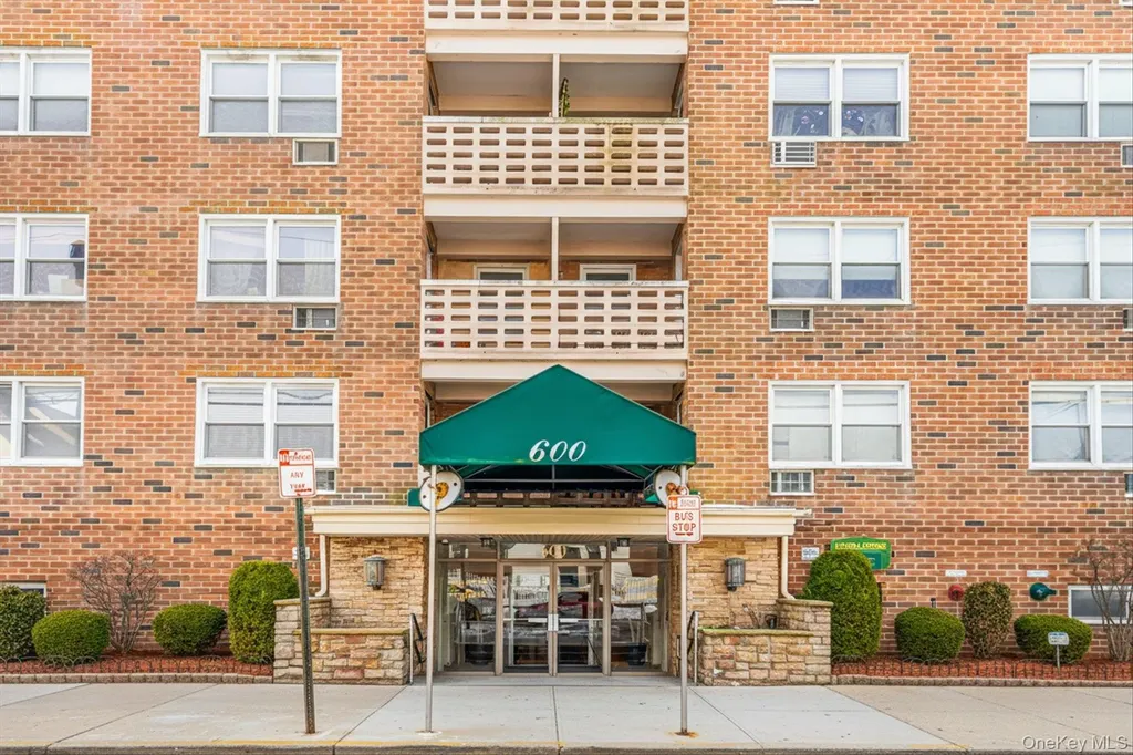 600 Shore Road Long Beach NY 11561