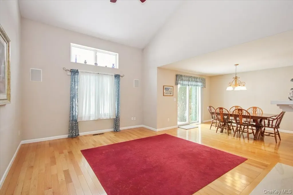 4 Osborne Glen Poughquag NY 12570