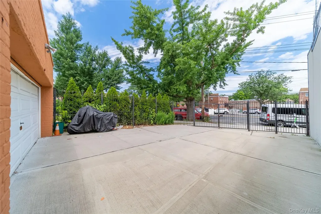 356 Underhill Avenue Bronx NY 10473