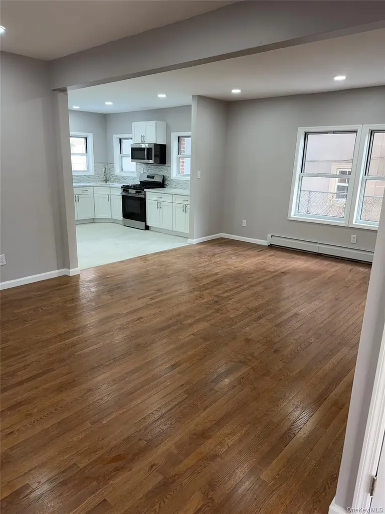 1356 Eggert Place Far Rockaway NY 11691