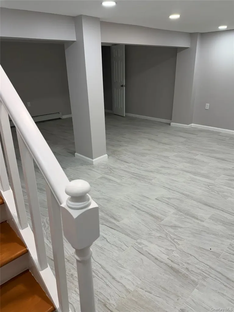 1356 Eggert Place Far Rockaway NY 11691