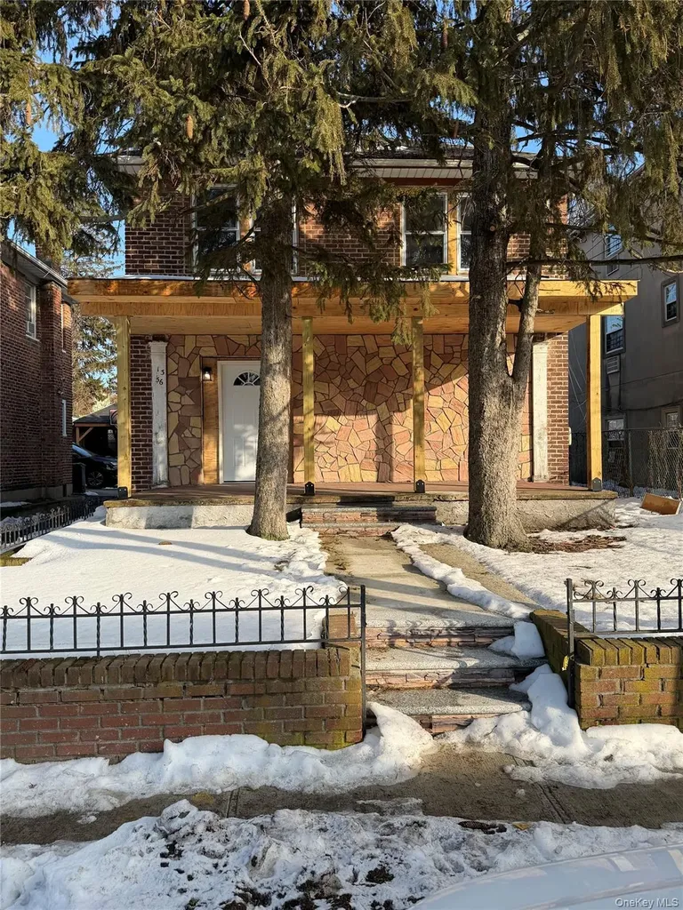 1356 Eggert Place Far Rockaway NY 11691