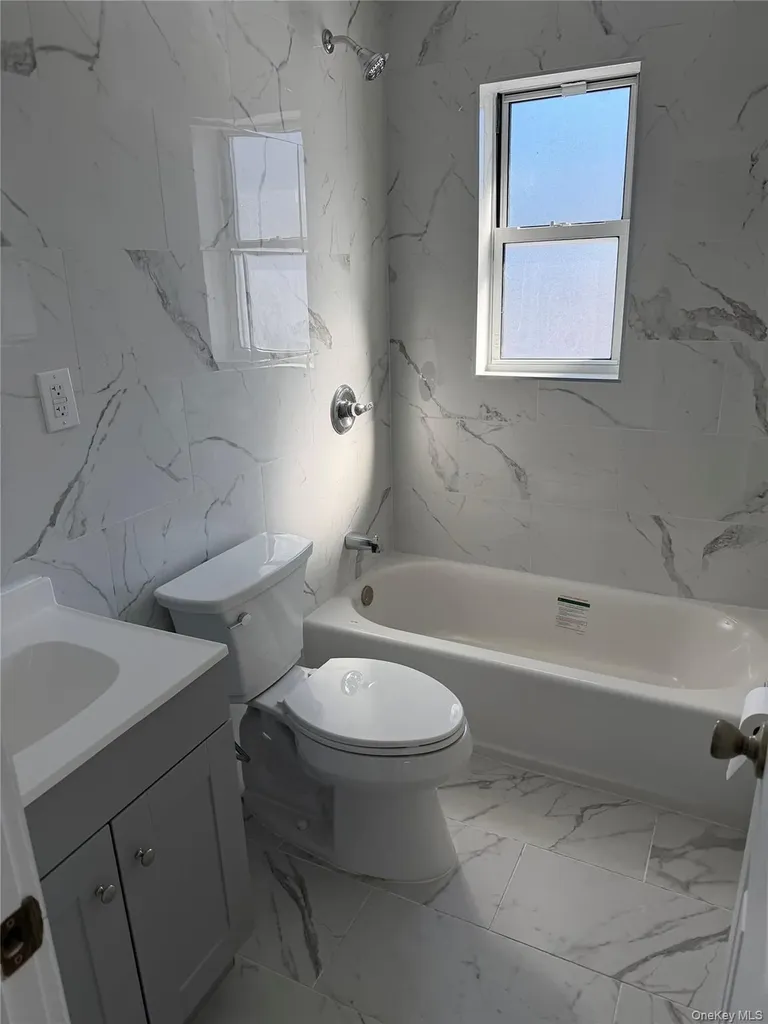 1356 Eggert Place Far Rockaway NY 11691