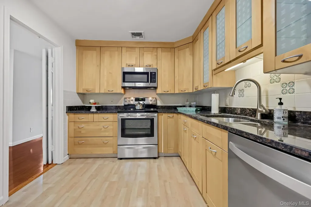 11 Pondview Close Chappaqua NY 10514