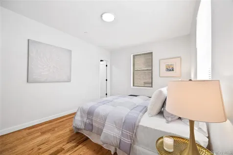 518 Morris Park Avenue Bronx NY 10460