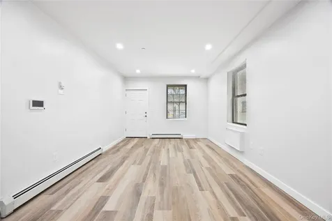 518 Morris Park Avenue Bronx NY 10460