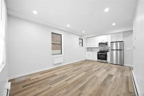 518 Morris Park Avenue Bronx NY 10460