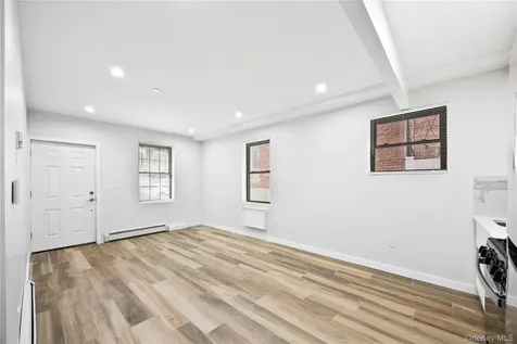 518 Morris Park Avenue Bronx NY 10460