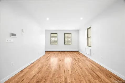 518 Morris Park Avenue Bronx NY 10460