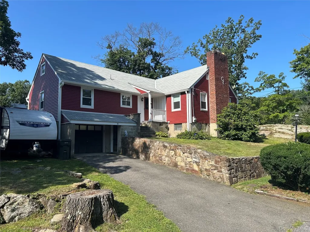 15 Walker Road Highland Falls NY 10928