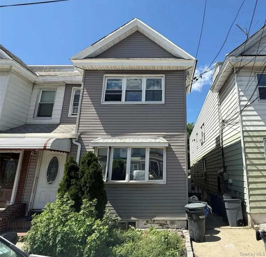 6911 58th Road Maspeth NY 11378