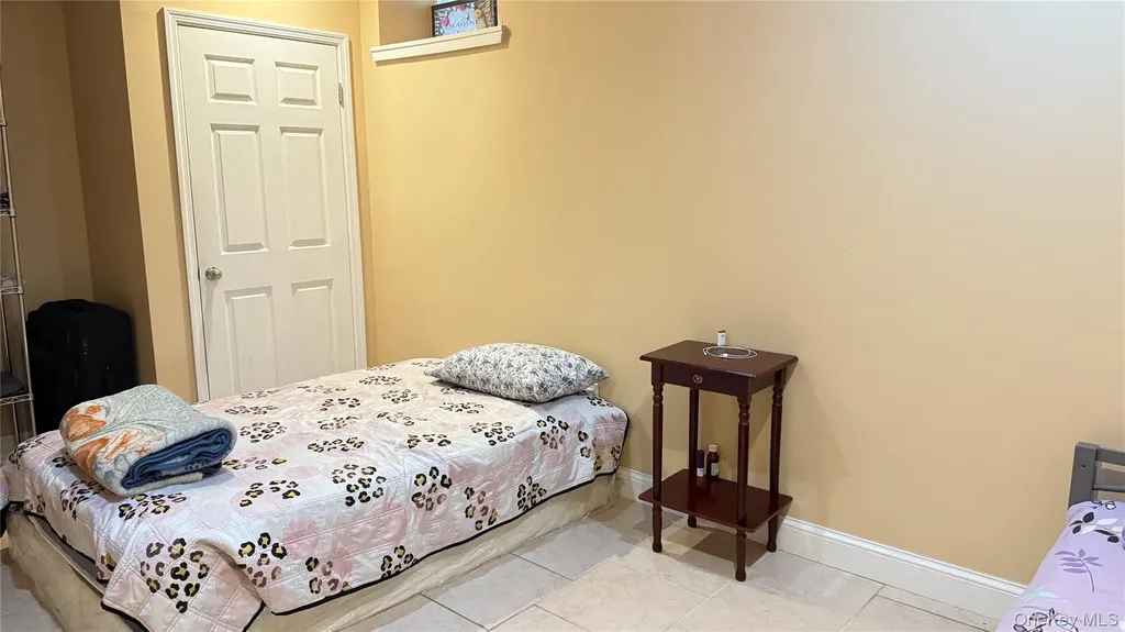 6911 58th Road Maspeth NY 11378