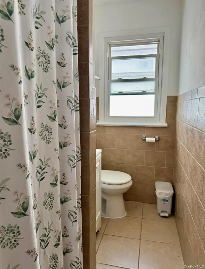6911 58th Road Maspeth NY 11378