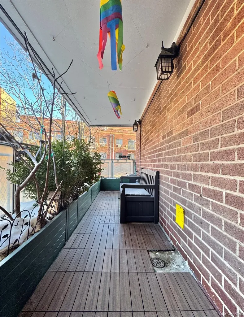 86-15 Broadway Elmhurst NY 11373