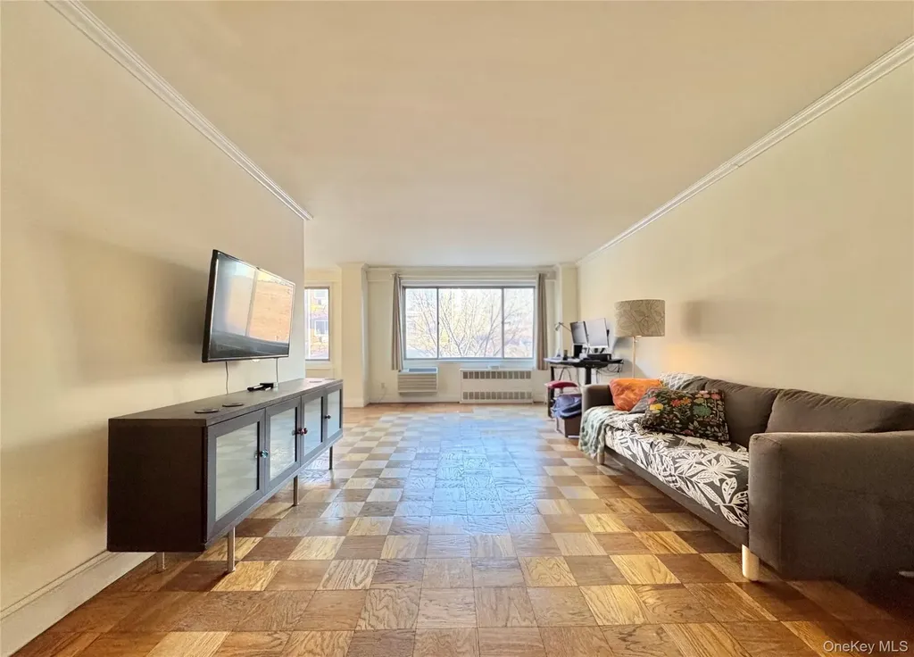 86-15 Broadway Elmhurst NY 11373