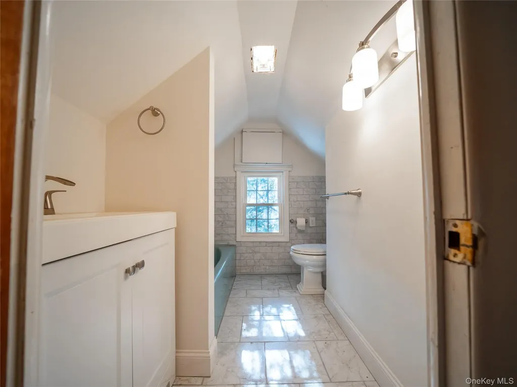 204 Brook Road Mahopac NY 10541