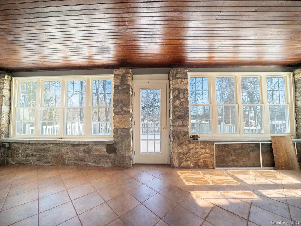 204 Brook Road Mahopac NY 10541