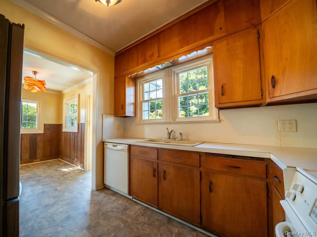 204 Brook Road Mahopac NY 10541