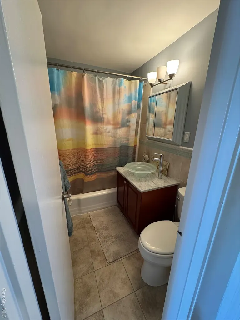 1841 Central Park Avenue Yonkers NY 10710