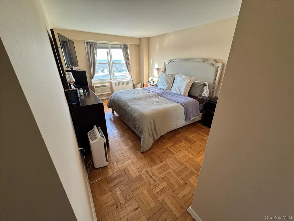 1841 Central Park Avenue Yonkers NY 10710