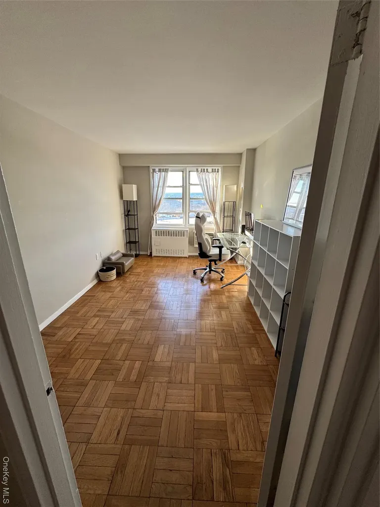 1841 Central Park Avenue Yonkers NY 10710