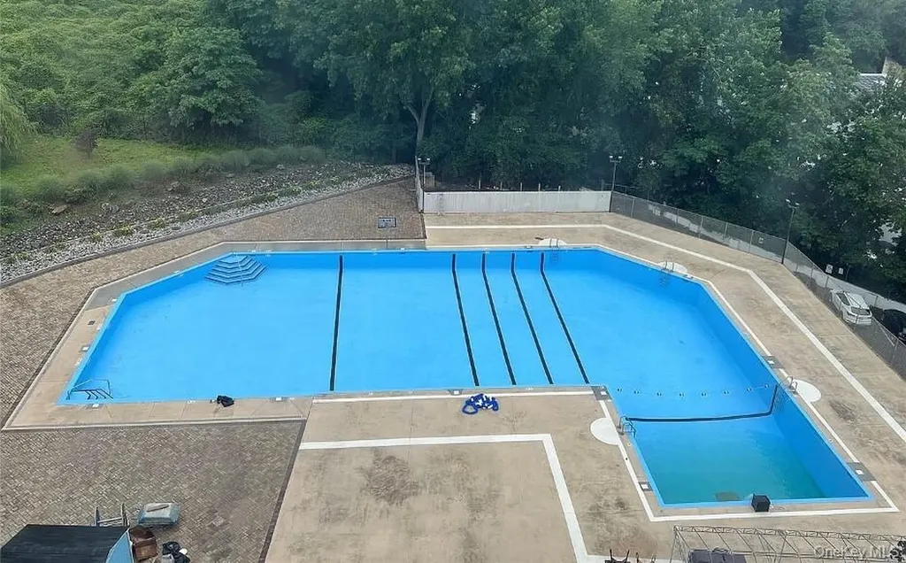1841 Central Park Avenue Yonkers NY 10710