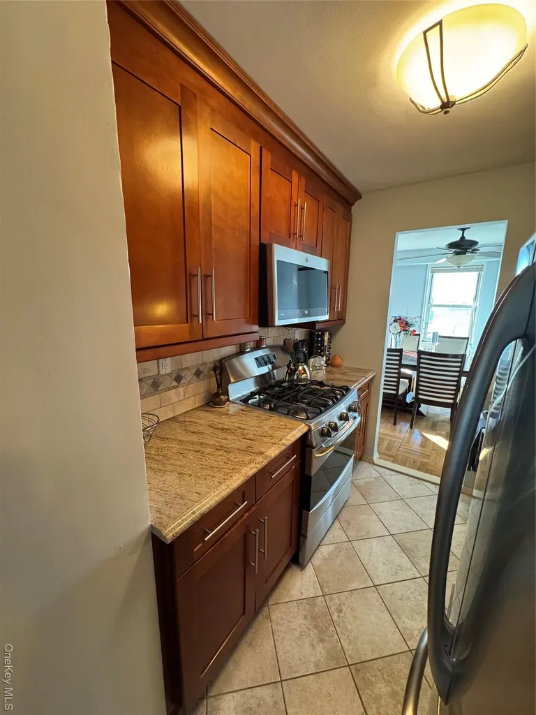 1841 Central Park Avenue Yonkers NY 10710