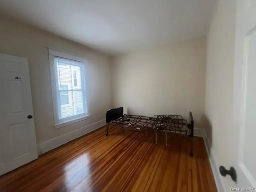 18 Innis Avenue Poughkeepsie NY 12601