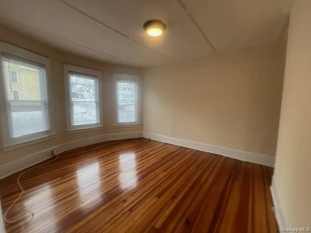18 Innis Avenue Poughkeepsie NY 12601