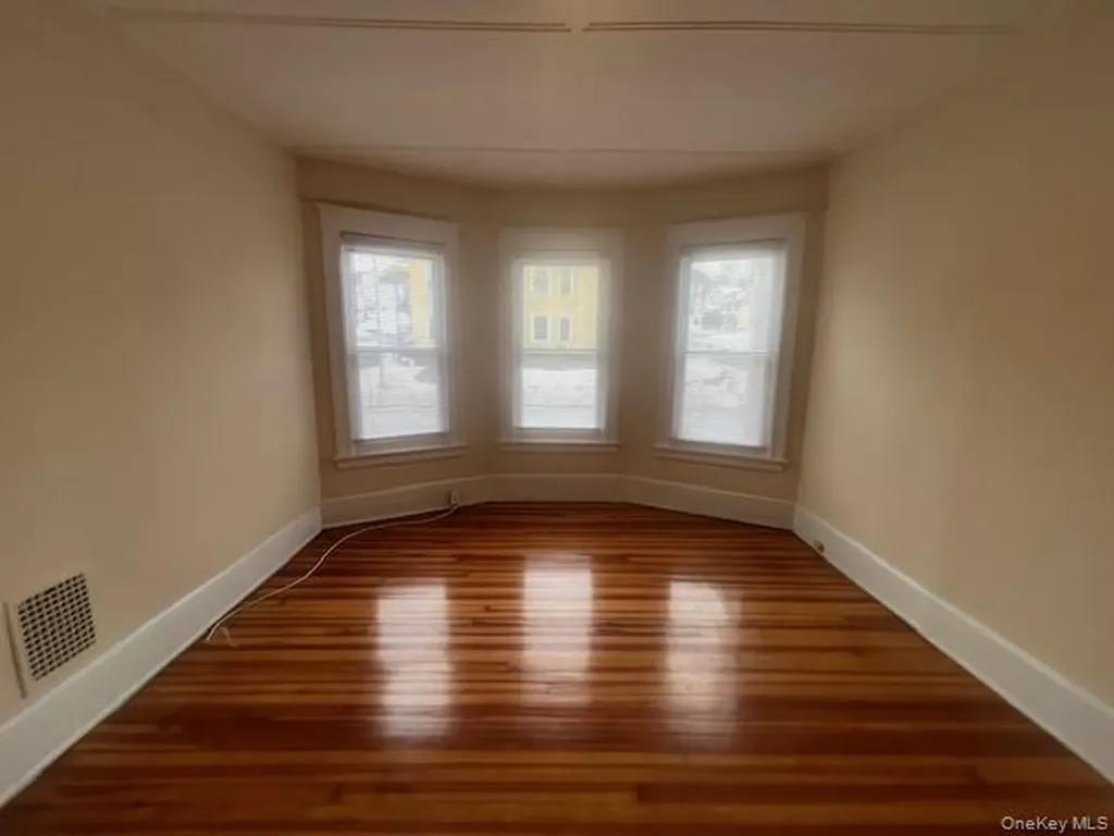18 Innis Avenue Poughkeepsie NY 12601