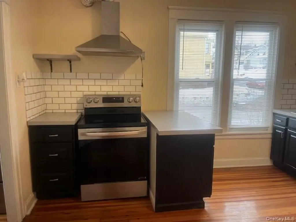 18 Innis Avenue Poughkeepsie NY 12601