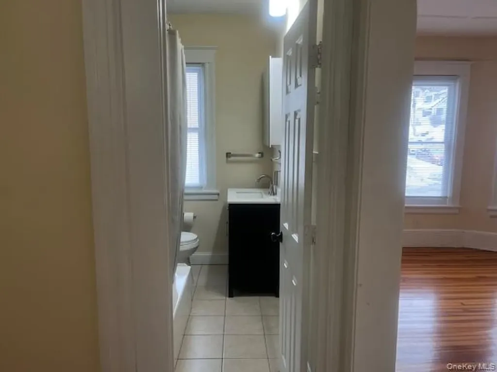 18 Innis Avenue Poughkeepsie NY 12601
