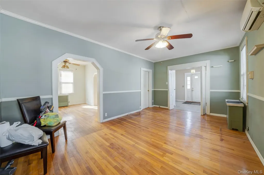 21 Park Avenue Malverne NY 11565
