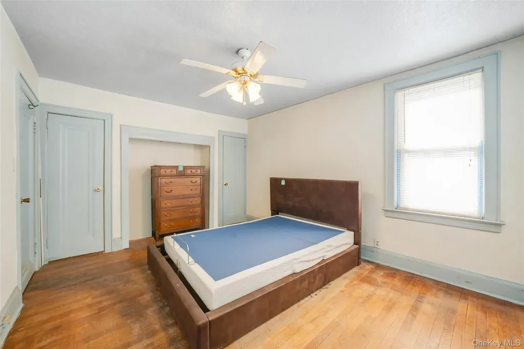 21 Park Avenue Malverne NY 11565