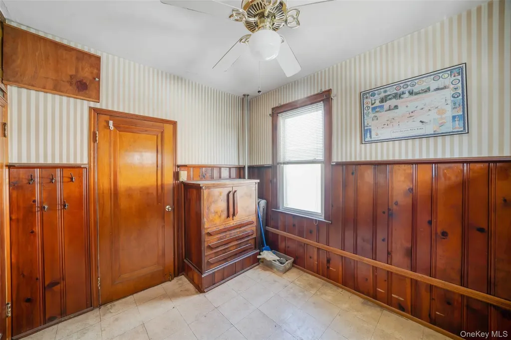 21 Park Avenue Malverne NY 11565