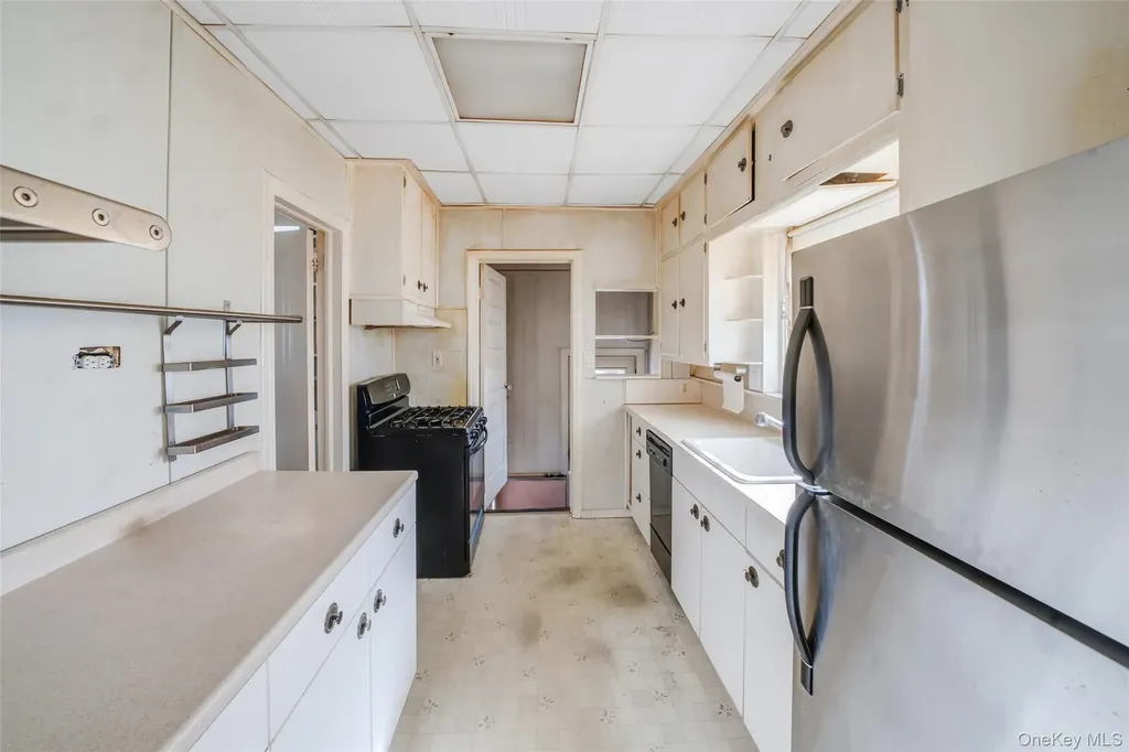 21 Park Avenue Malverne NY 11565