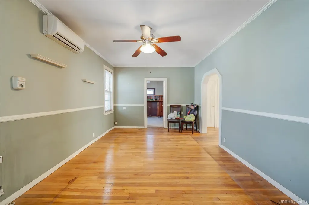 21 Park Avenue Malverne NY 11565