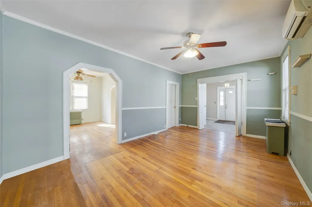 21 Park Avenue Malverne NY 11565