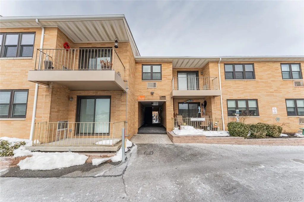14 Florence Freeport NY 11520