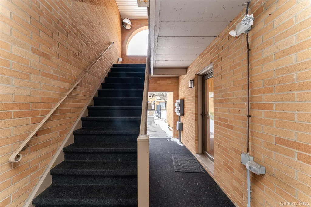 14 Florence Freeport NY 11520