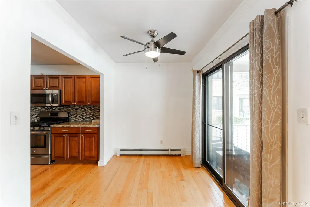14 Florence Freeport NY 11520