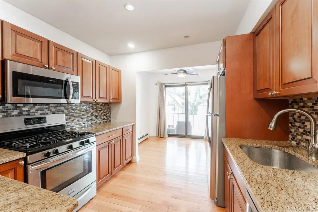 14 Florence Freeport NY 11520