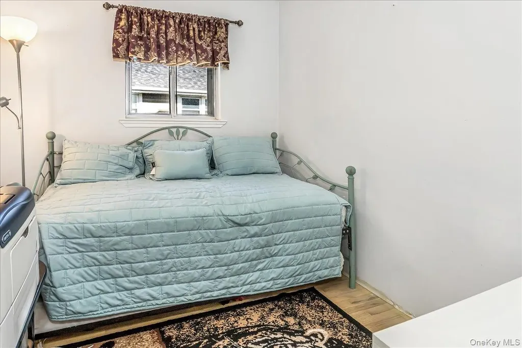 85 Unqua Road Massapequa NY 11758
