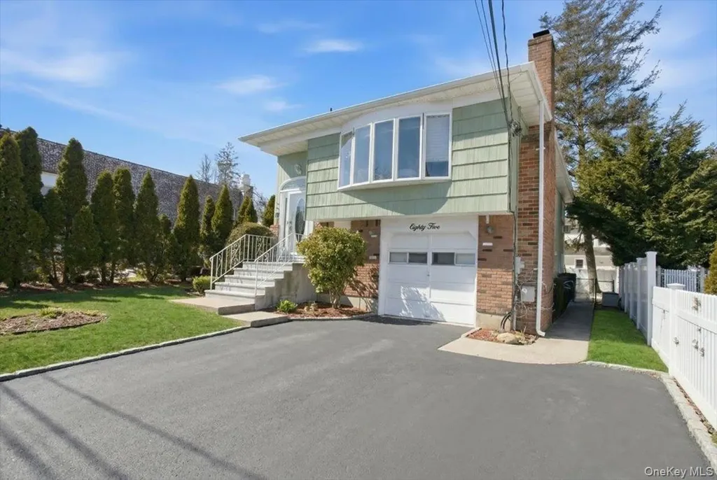 85 Unqua Road Massapequa NY 11758