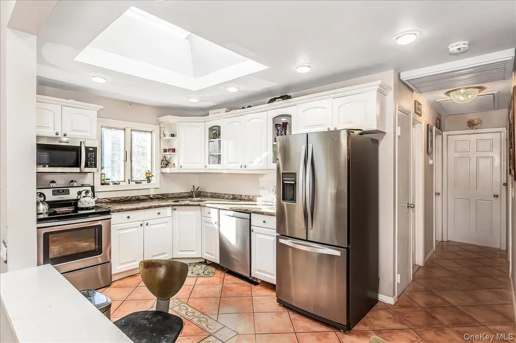 85 Unqua Road Massapequa NY 11758
