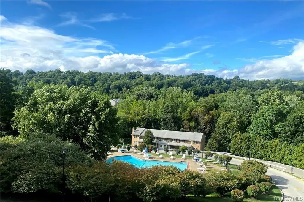 1840 Crompond Road Peekskill NY 10566