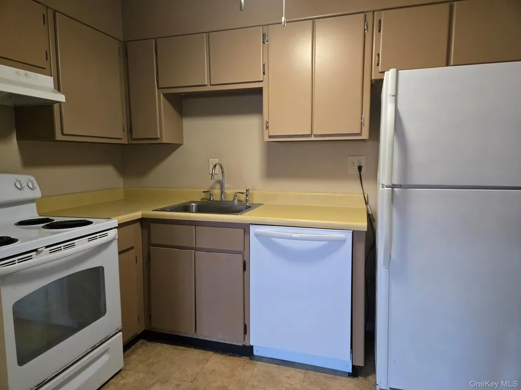 1840 Crompond Road Peekskill NY 10566