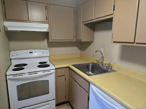 1840 Crompond Road Peekskill NY 10566