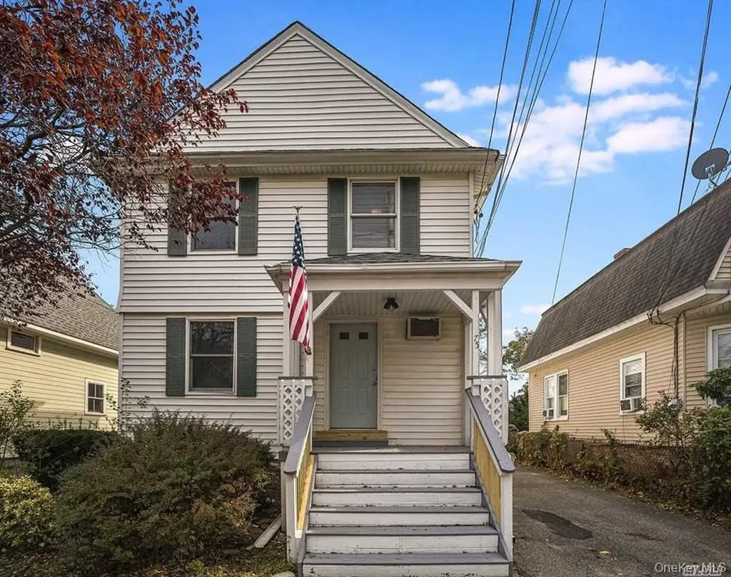 75 Maxwell Avenue Oyster Bay NY 11771